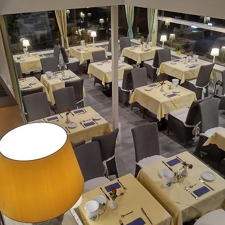 Eden Am Kurpark Hotel 3*