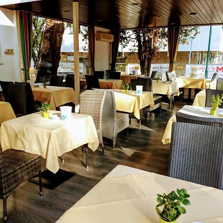 Hotel Eden Am Kurpark 3*