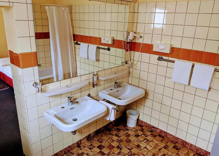 Hotel Eden Am Kurpark 3*