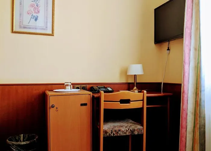 Eden Am Kurpark Hotel 3*