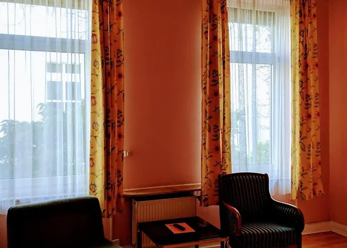 Eden Am Kurpark Hotel 3*